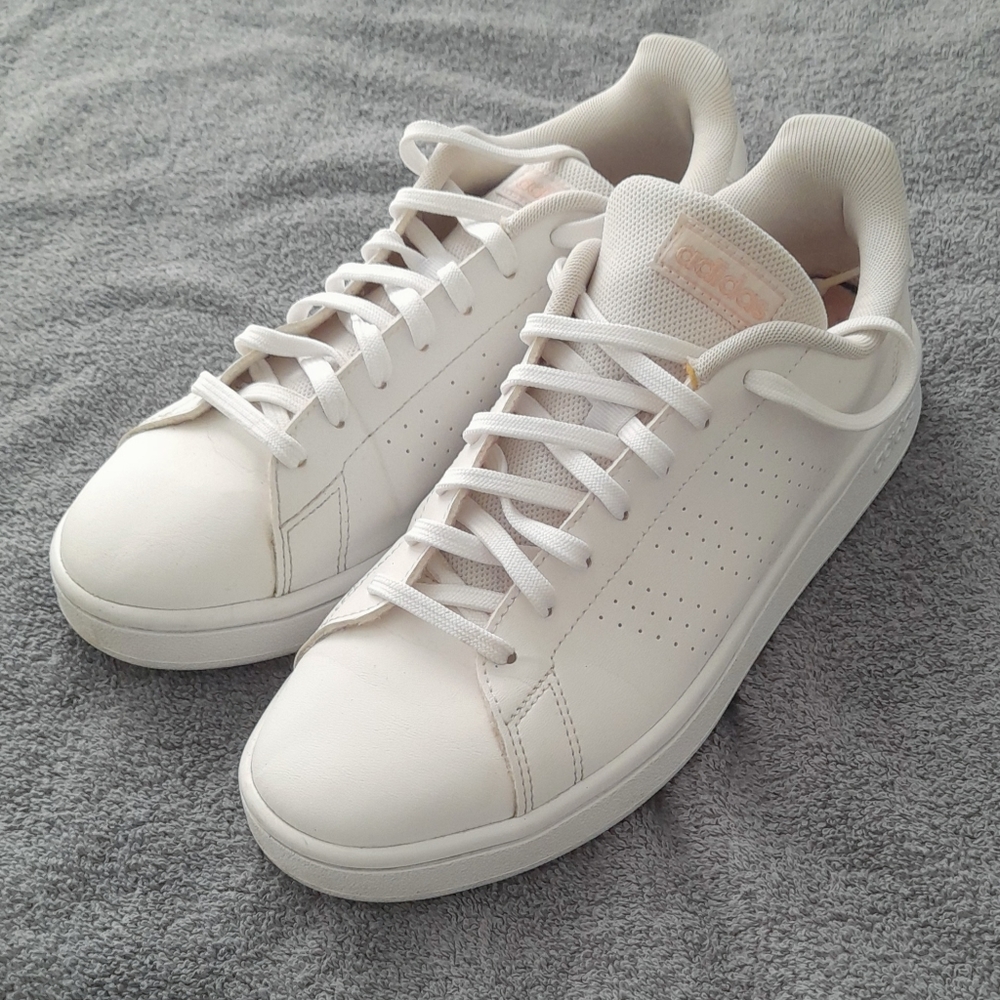 Adidas Advantage Womens Sneakers Size 8.5 Base Cloud White.